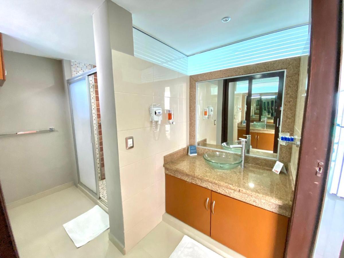 Condominio Girasol Oceanview Cancun Bagian luar foto